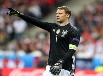 Manuel Neuer considering Bayern exit